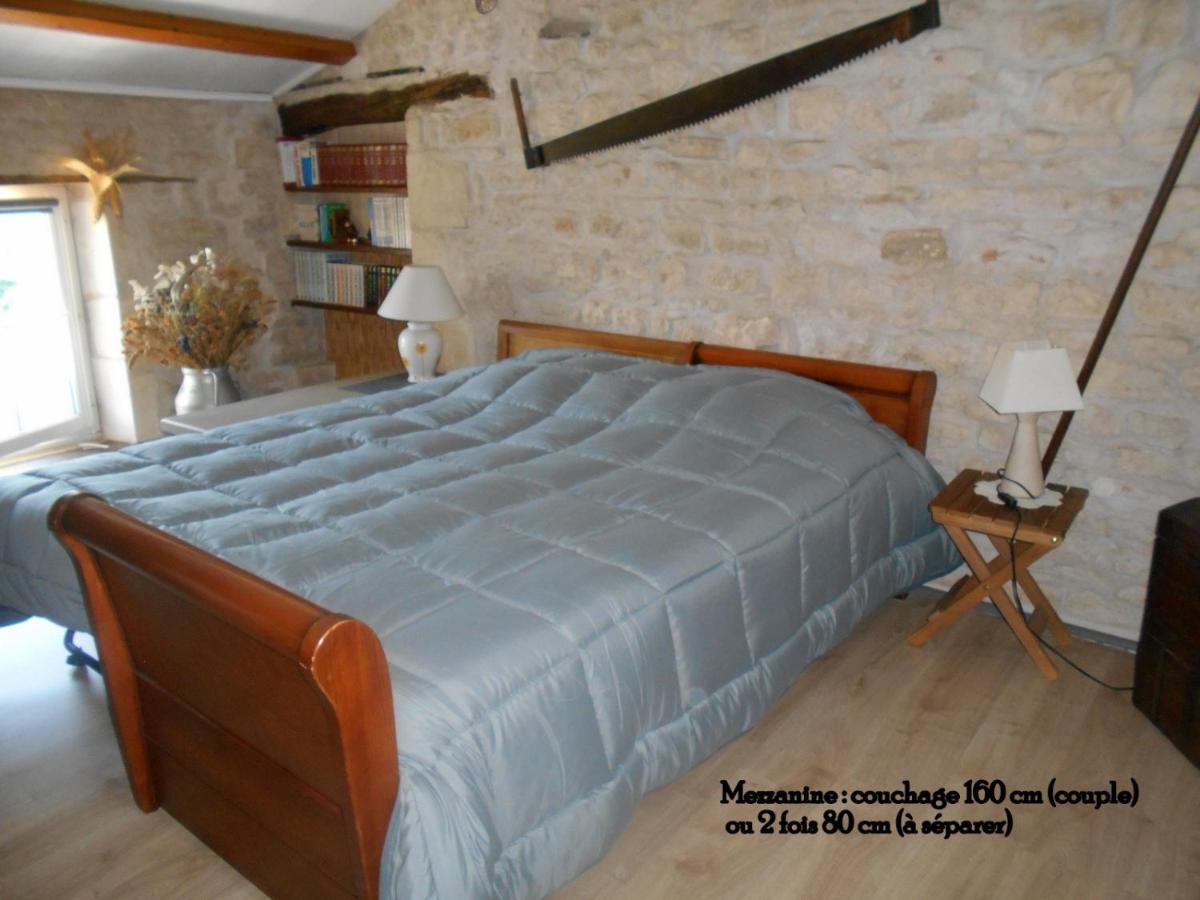MARAIS POITEVIN pêche ,barque, vélos, wifi, linge, cheminée, cuisine La Taillee Esterno foto