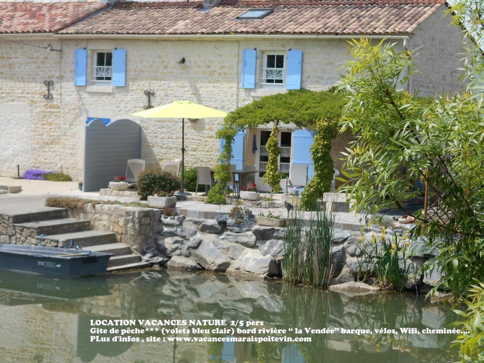 MARAIS POITEVIN pêche ,barque, vélos, wifi, linge, cheminée, cuisine La Taillee Esterno foto